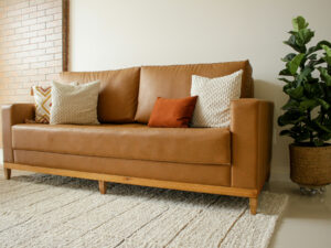 Ledersofa im Wohnzimmer